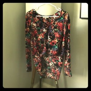 Floral v neck lightweight blouse